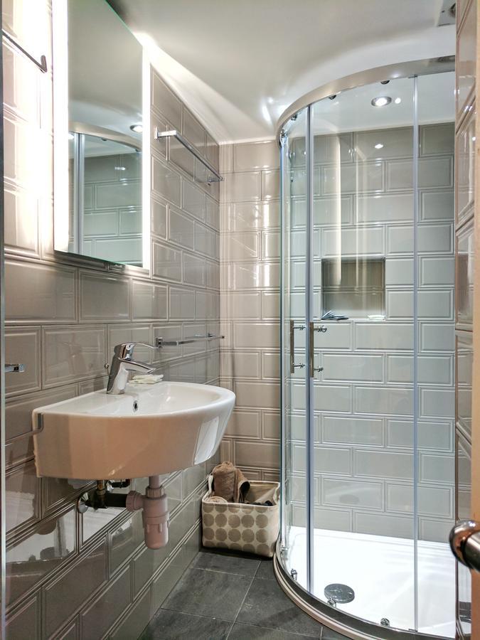 Glendevon House Hotel Бромли Экстерьер фото